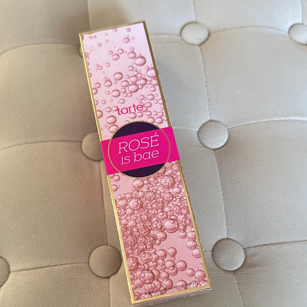 Tarte Pink Glitter Handle Brush - Picture 3 of 3